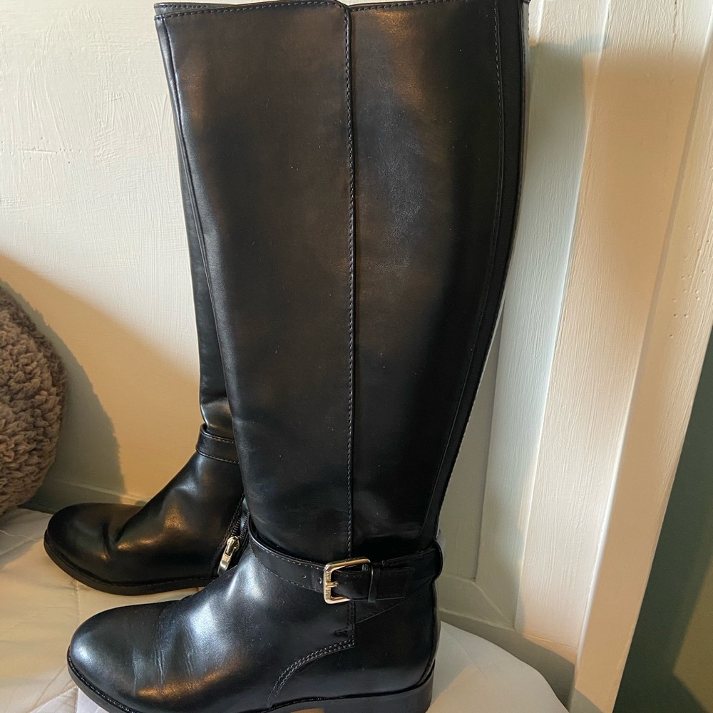 Like new black knee length boots